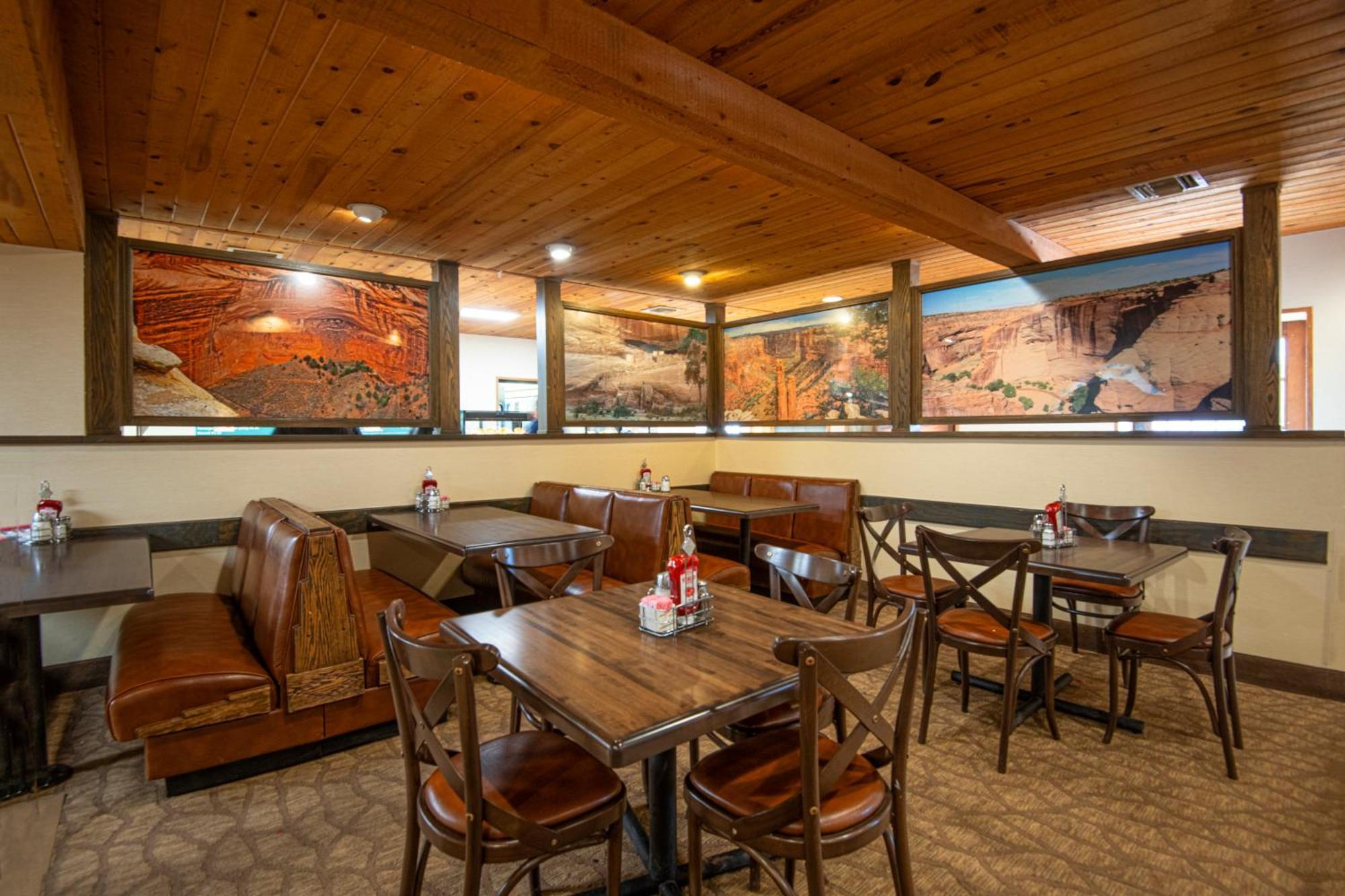 Thunderbird Lodge Чинли Екстериор снимка